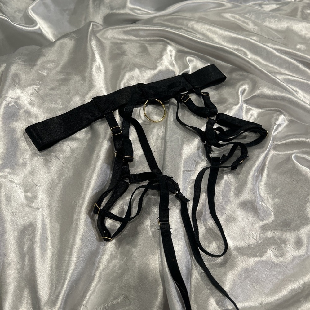 ♡ booty harness ♡
